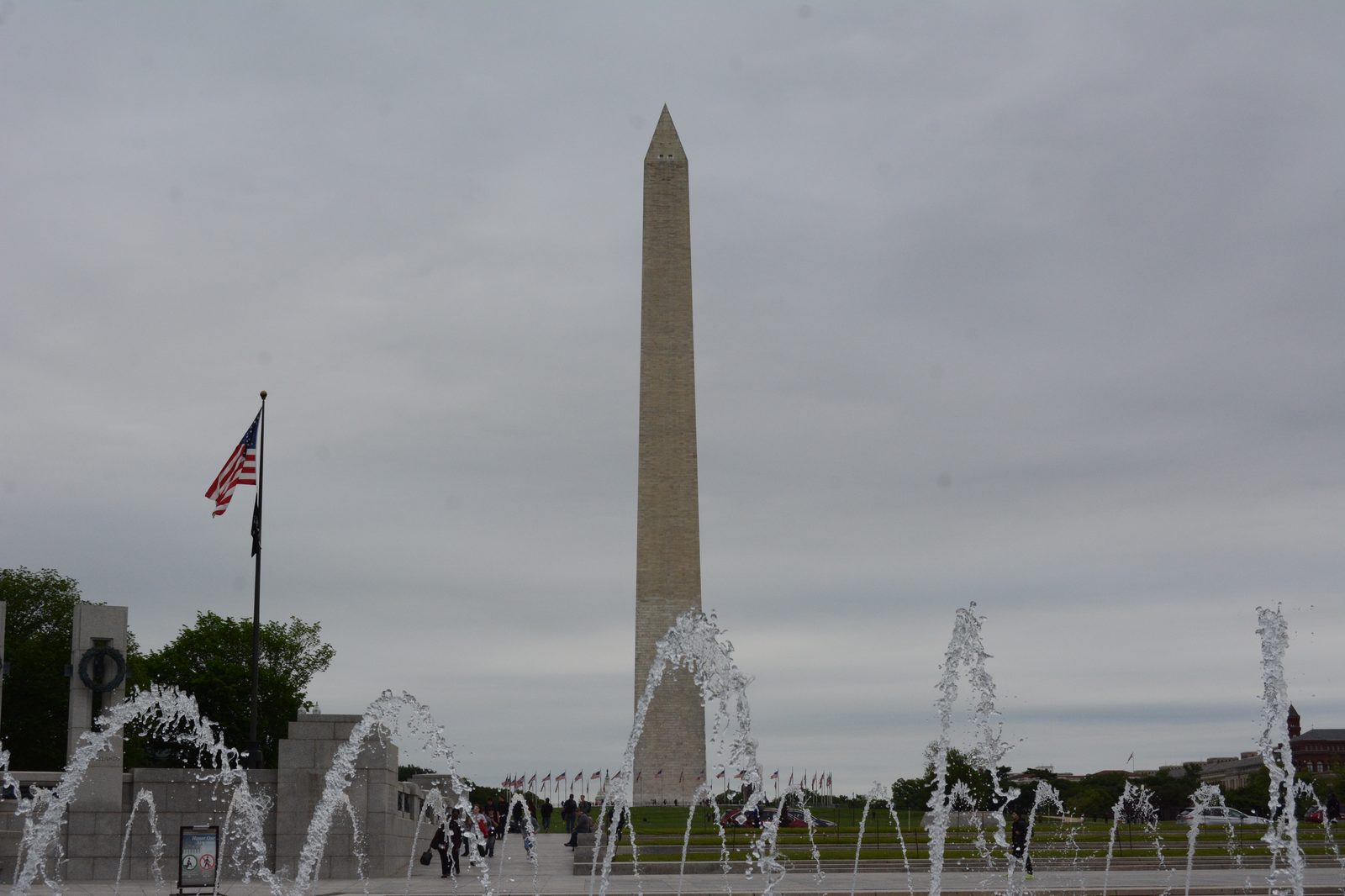Washington Monument from Fountain